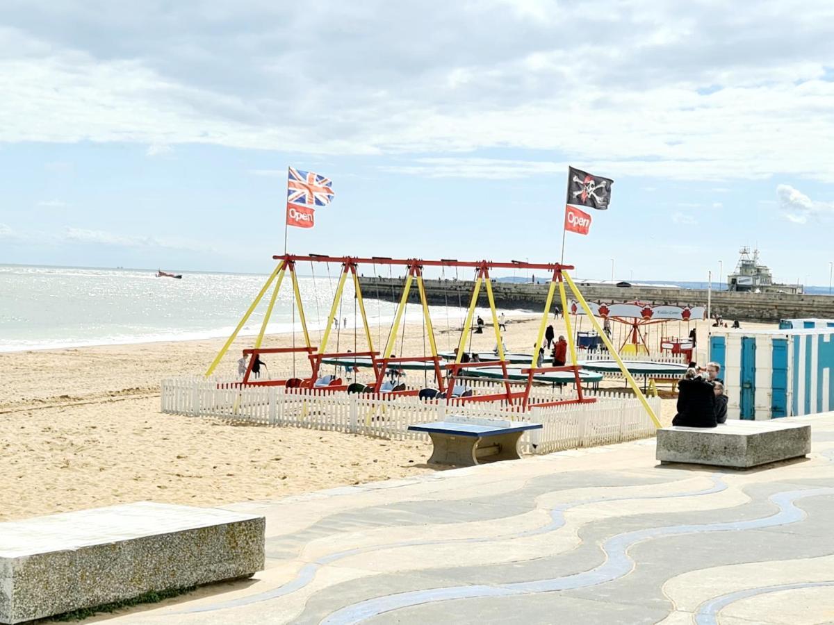 Shore Thing Beachfront Apartment Ramsgate - Sleeps 4 Exterior foto